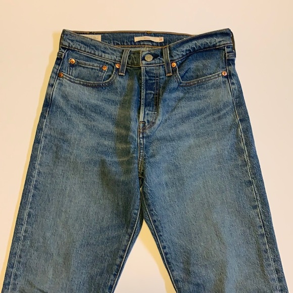 Levi’s Red Tab “Wedgie” Button Fly Blue Jeans - Women’s Size 28 - Picture 2 of 7